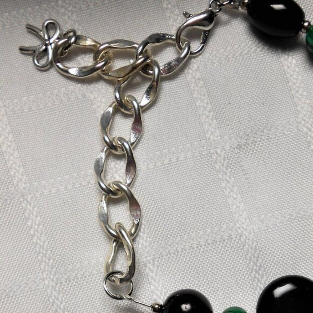 Handmade necklace, bracelet and earrings with polished stones - Picture 3 of 5